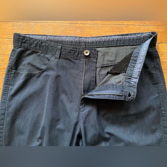 CALVIN KLEIN Lightweight Blue Cotton Pants sz 36x32 (actual 36x31) - Picture 4 of 10